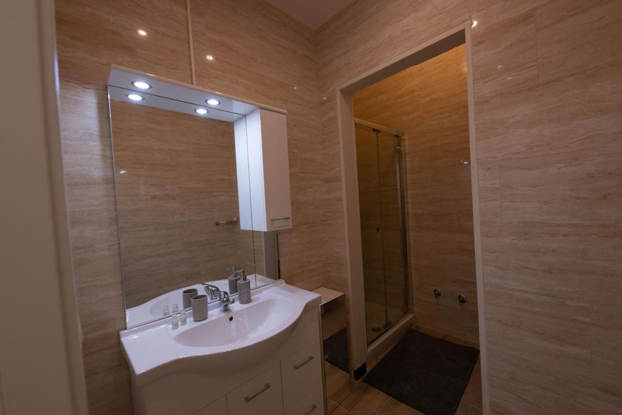 Guest House Palazzo Carmine Genoa Bagian luar foto